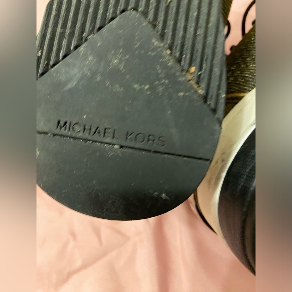Michael kors shoes - Picture 9 of 9